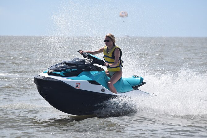 1 Hour Jet Ski Rental - Getting To 50 Immigration St: Quick Start, City-Ready Location