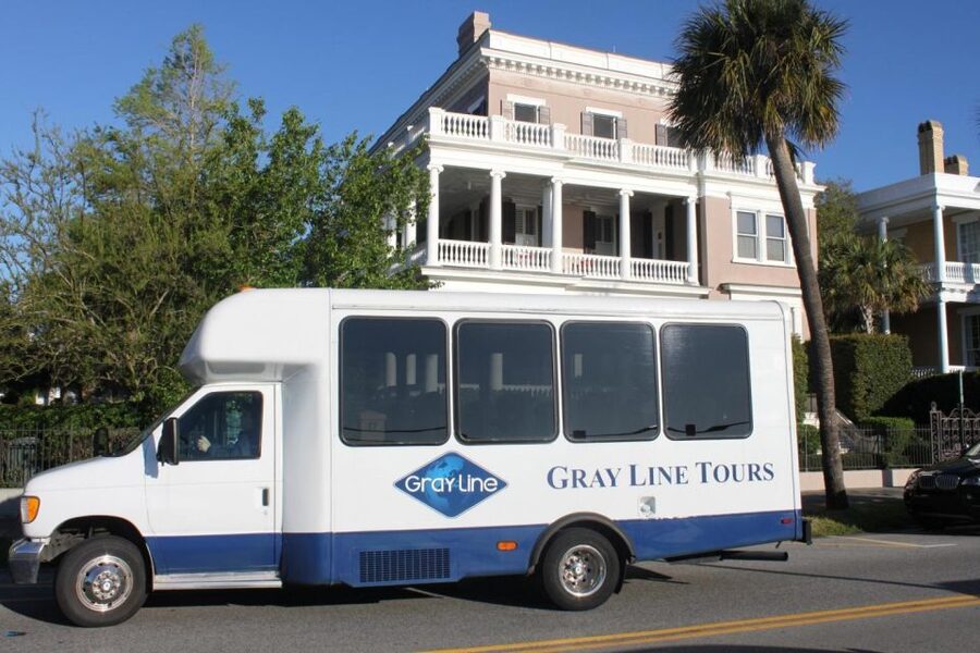 Charleston: Boone Hall & Historic City Tour Combo - Transportation comfort: the air-conditioned coach and safe driving you can relax into