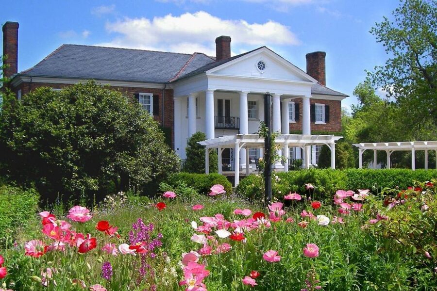 Charleston: Boone Hall & Historic City Tour Combo - Boone Hall Plantation: the 30-minute main house tour and garden breathing room