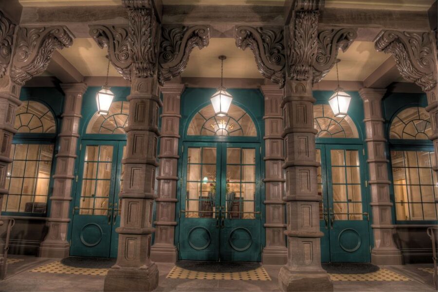 Charleston: Death and Depravity Ghost Walking Tour - The 90-minute flow: what your evening looks like