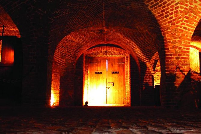 Charleston Ghost & Dungeon Night-Time Walking Tour with Entry to Provost Dungeon - The 90-minute nighttime route: from Broad Street to Duelers Alley