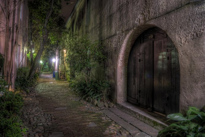 Charleston Ghosts of Liberty Guided Walking Tour - Meeting at Concord Street and Vendue Range: Easy Start, Clear Ending