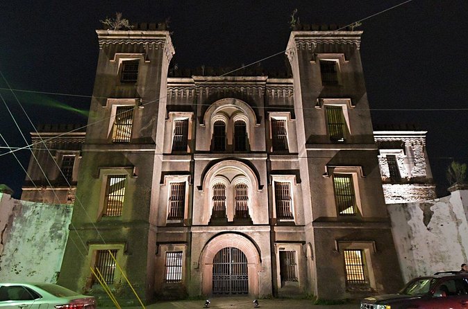 Charleston Haunted Jail Night-Time Walking Tour with Admission to Old City Jail - How Scary Is It, Really? Ghost Stories Without Total Chaos