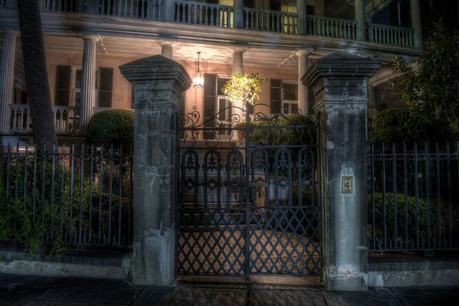 Charleston Haunted Pub Crawl - Timing and walking: a short stroll, not a marathon