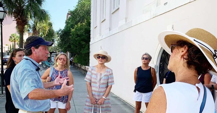 Charleston: Hidden Alleys and Historic Sites Walking Tour - Quick hits before you go