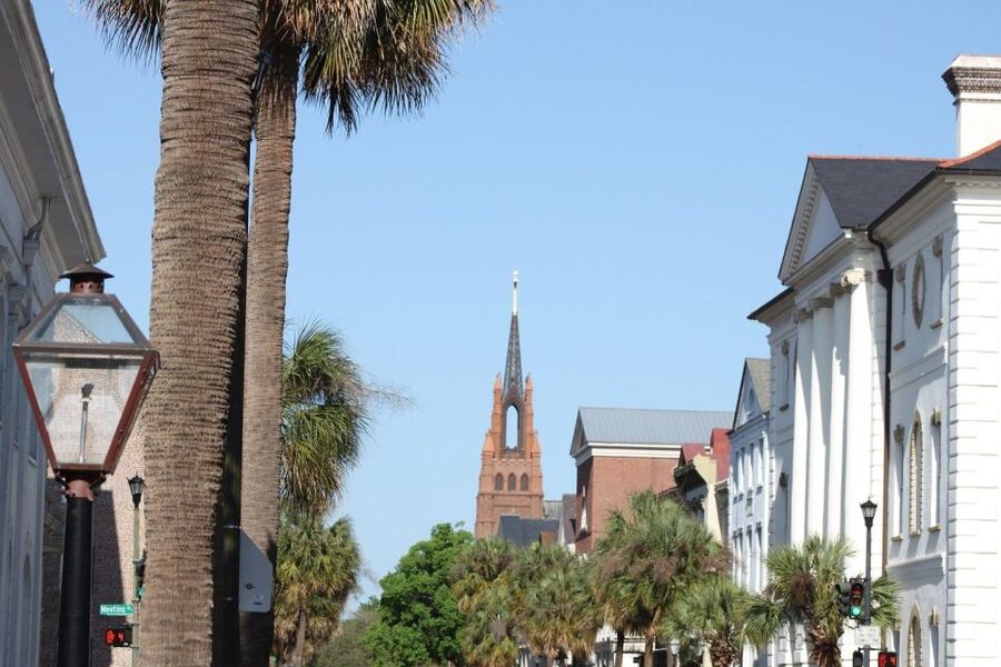 Charleston: Historic City and Southern Mansion Combo Tour - Getting oriented: Old Market, street rhythm, and why the guide matters