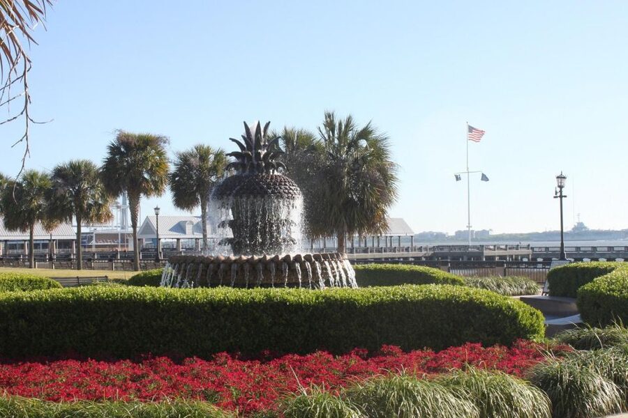 Charleston: Historic City Highlights Guided Bus Tour - The Battery Sea Wall: Where Views Meet the City’s Edge