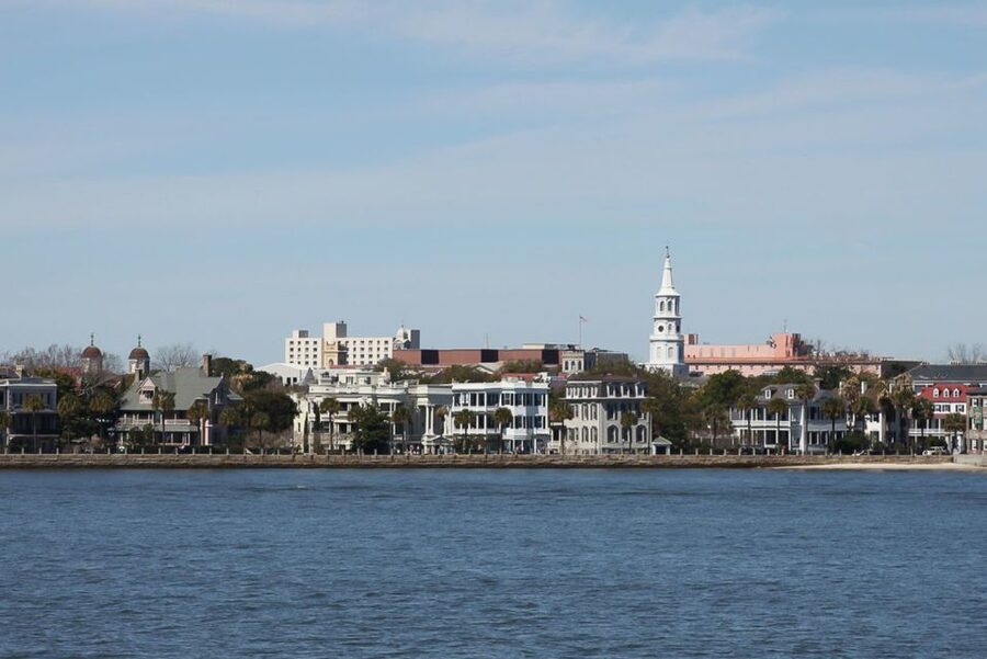 Charleston: Historic City Tour and Harbor Cruise - The 90-minute coach tour: classic Charleston landmarks in smart sequence