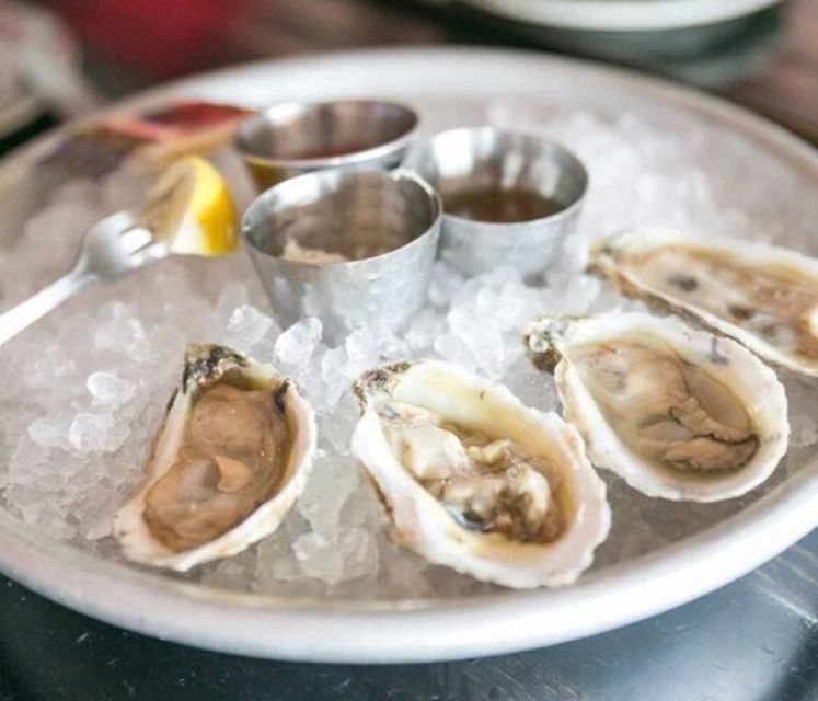 Charleston: Historic Downtown Food Tour - Skip-the-line VIP dining in the Historic District