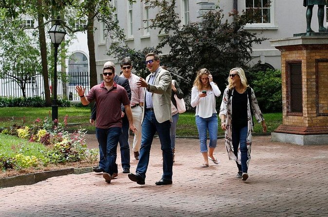 Charleston Historical Walking Tour: Pirates, Patriots, and More - Riley Waterfront Park: a breather near The Market