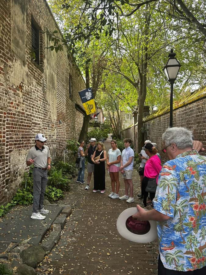 Charleston: History and Architecture Guided Walking Tour - Key highlights