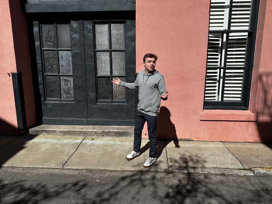 Charleston: Pirates and Ghosts Guided Walking Tour - Old Exchange building and haunted cemeteries: ghost stories with context