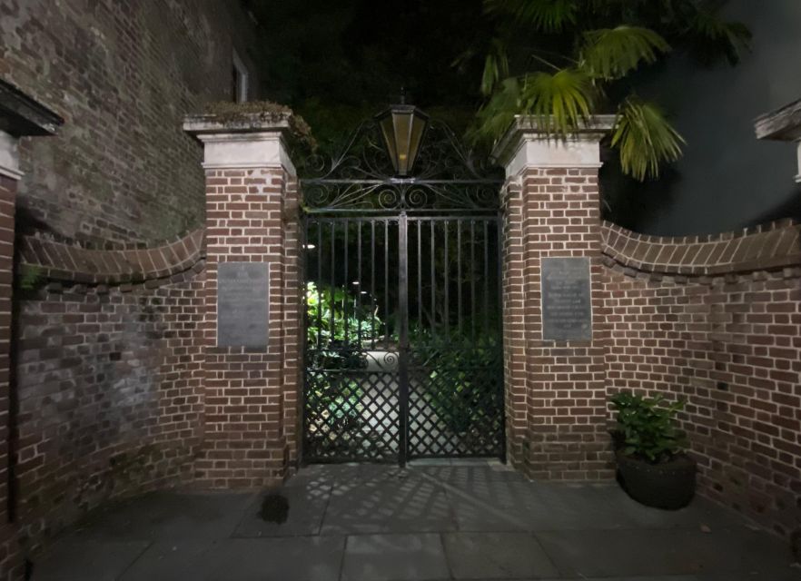 Charleston: Real Hauntings of Charleston Guided Tour - Circular Congregational Church: waiting-and-mourning stories hit harder at night