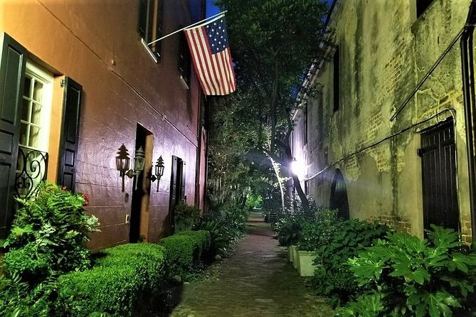 Charleston's Pleasing Terrors Night-Time Walking Ghost Tour - Mike Brown’s Style: Spooky With Charleston Details