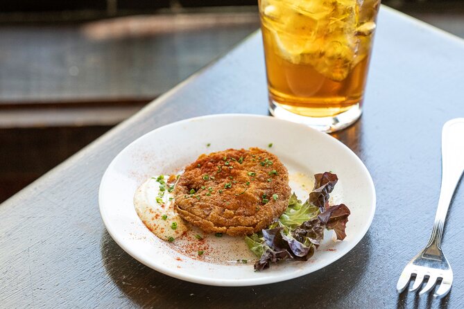 Charleston's Savor the Flavors of Upper King Street Walking Food Tour - The guides make (or break) the vibe