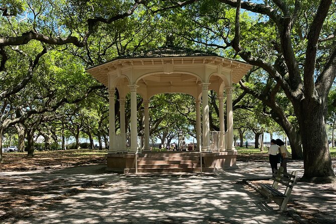 Charleston Self Guided Walking Tour - The Battery: statues, war references, and a slow stroll by the water