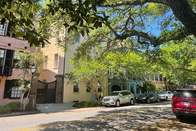 Charleston Self Guided Walking Tour - King Street: the alleys and historic details you’ll want to linger on