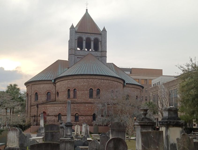 Charleston: Small-Group Ghost Walking Tour at Night - St. Philip’s Cemetery (1681): 10,000 Souls, No Quick Exits