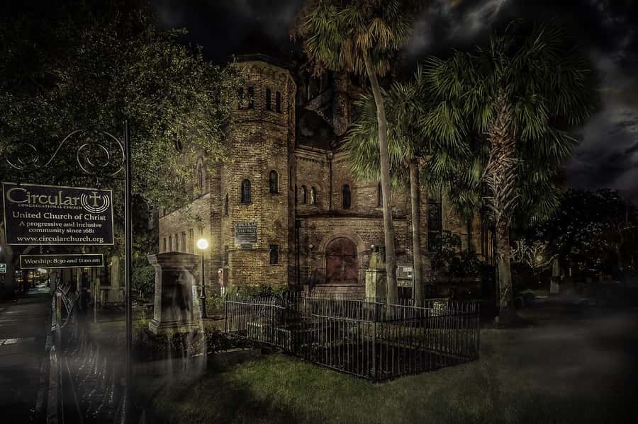 Charleston: Spirits & Spirits Haunted Pub Crawl - Where to Meet: Exchange Building, Slavers Marker, Lantern in Hand