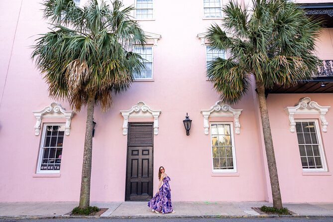 Colors of Charleston Walking Tour and Photoshoot Experience - Where You Start at the Mills House and End at Waterfront Park
