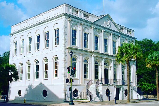 Evening History Tour - Old Exchange & Provost Dungeon: Government, Trade, and Dark Imprisonment