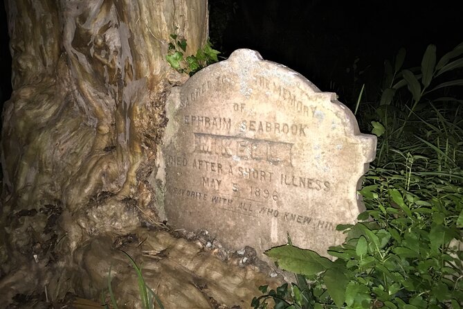 Ghosts of Charleston Night-Time Walking Tour with Unitarian Church Graveyard - Timing, Group Size, and Weather: Plan a Calm Evening