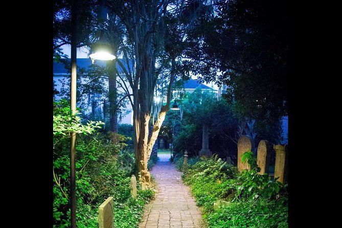 Ghosts of Charleston Night-Time Walking Tour with Unitarian Church Graveyard - Buxton Books Start on King Street: Fast Orientation Before the Dark Walk