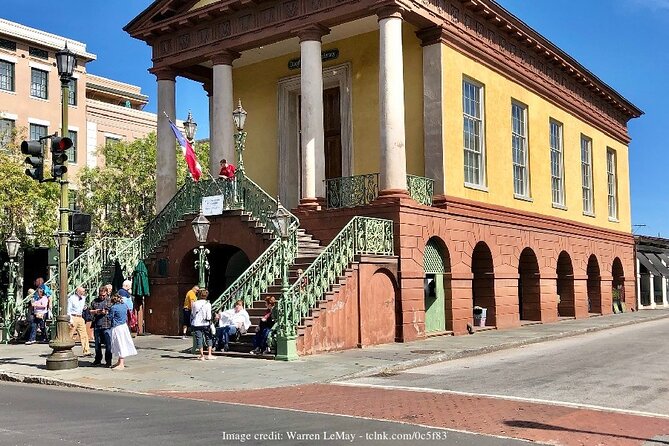 Historic Charleston: 2-hour Private Highlights Walking Tour - Meeting at Washington Square, ending at Charleston City Market