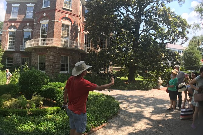 Historic Charleston: The Battery, Rainbow Row, St. Michael Church - Start at Washington Square: where the walk gets its rhythm