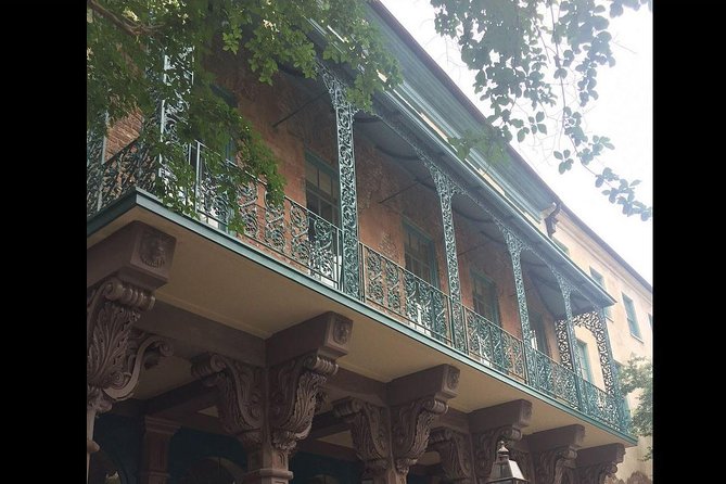 Lost Stories of Black Charleston Walking Tour - Waterfront Park (about 30 minutes): from slavery to Reconstruction to civil rights