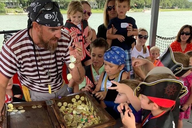 Pirates of Charleston: Pirate Adventures and River cruises - Wildlife spotting on a river cruise: dolphins are a bonus