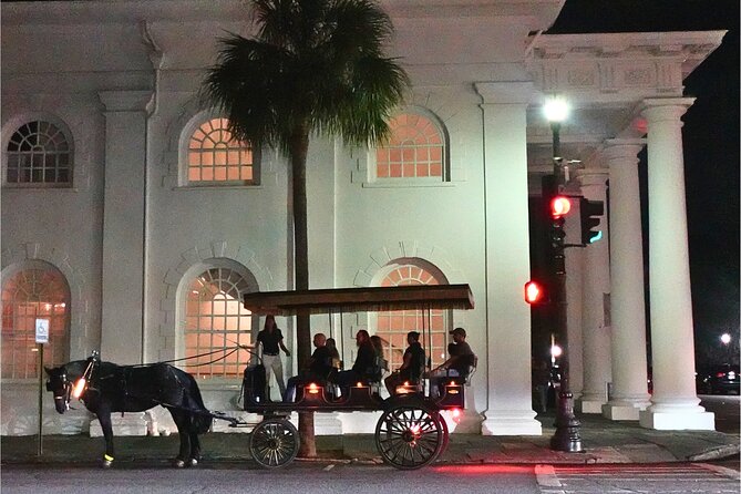 Private Evening Carriage Tour Charleston - Palmetto Carriage - Gunpowder-era government building and Circular Church graveyard