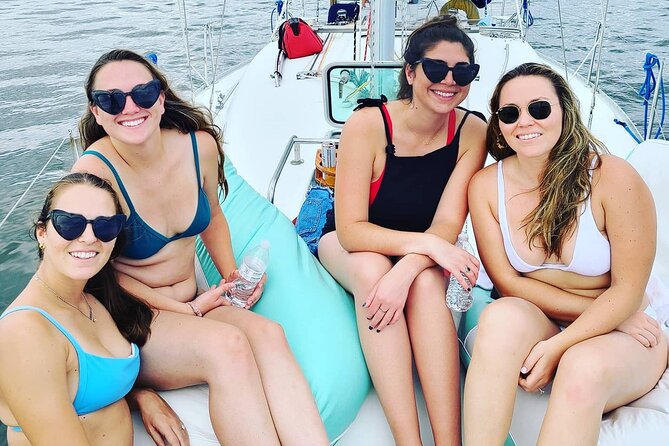 Private Luxury Yacht Charters, BYOB & Dolphins - BYOB on board: how to plan your snacks and drinks