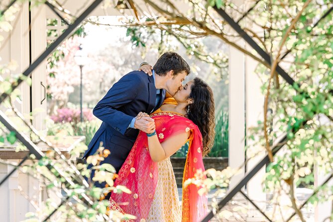 Private Photo Session in Historic Charleston - Who This Fits Best in Charleston