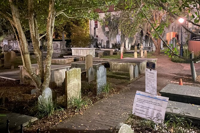 Real Hauntings of Charleston! (Small Group Ghost Tour) - Gateway Walk: an alleyway romance with a supernatural search