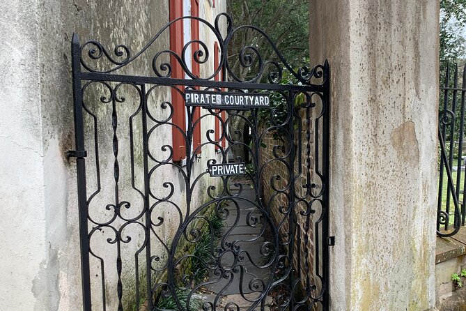 Self-Guided "The French Quarter Charleston" Solo Walking Tour - French Huguenot Church and the idea of persecution far from home