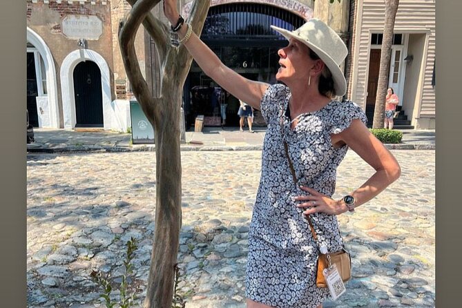 Semi-private SMALL group Historic Walking Tours w/certified guide - The first walk: historic homes, churches, and buildings before the Revolution