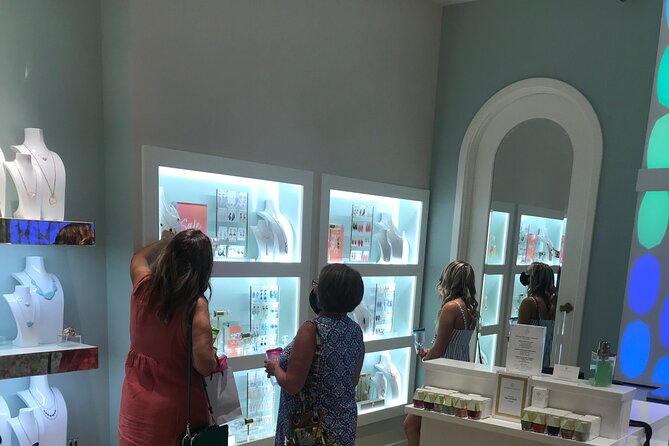 Sip n’ Shop in Charleston - King Street, wine in hand: what this tour is really like
